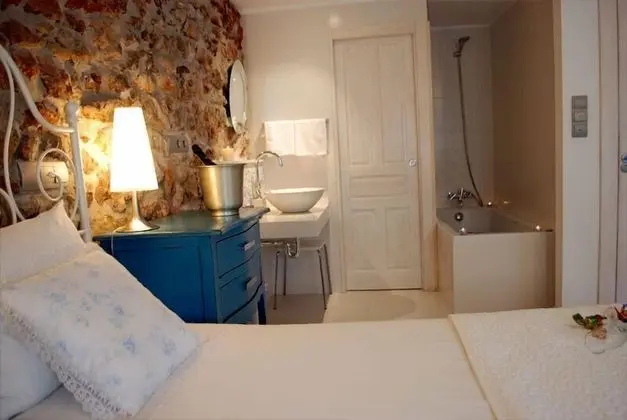 Tek Büyük Yataklı Oda (Blanca)