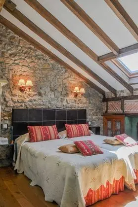 Standard Tek Büyük veya İki Ayrı Yataklı Oda