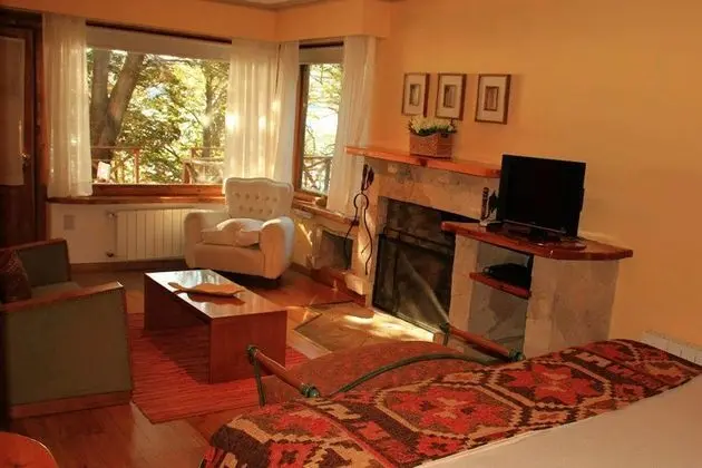 Standard Double Room, 1 King Bed, Non Smoking, Private Bathroom