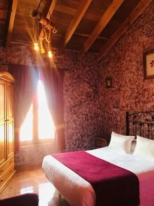 Tek Büyük Yataklı Oda, Banyolu/Duşlu