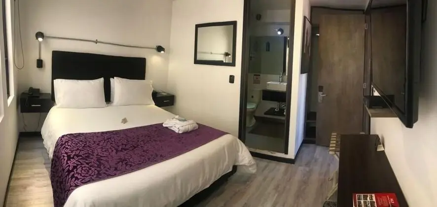 Standard Tek Büyük Yataklı Oda