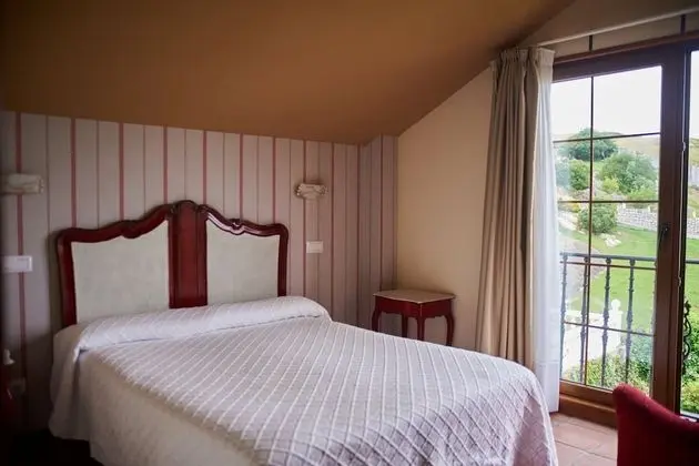 Tek Büyük veya İki Ayrı Yataklı Oda, Özel Banyo