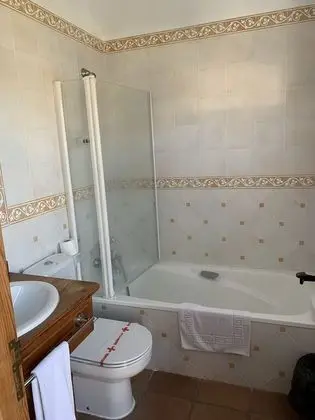Üç Kişilik Oda, Özel Banyo