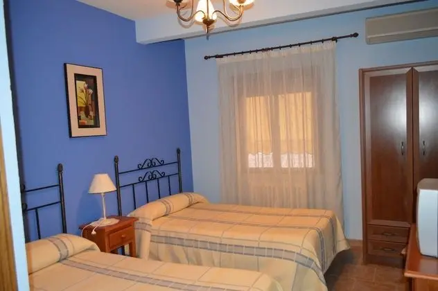 Economy Tek Büyük Yataklı Oda