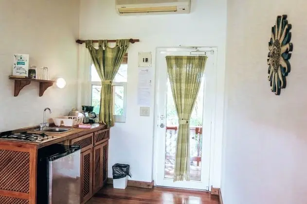 Standard Stüdyo, Okyanus Manzaralı, Okyanusa Sıfır