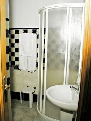 Standard Tek Büyük veya İki Ayrı Yataklı Oda (B3)