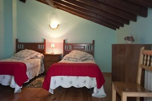 Tek Büyük veya İki Ayrı Yataklı Oda