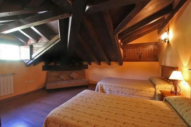 Büyük Yataklı Tek Kişilik Oda