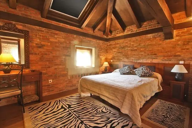 Tek Büyük veya İki Ayrı Yataklı Oda, 1 Çift Kişilik veya 2 Tek Kişilik Yatak