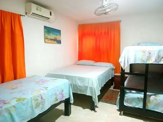 Ortak Ranzalı Oda, 3 Yatak Odası, Engellilere Uygun, Sigara İçilebilir