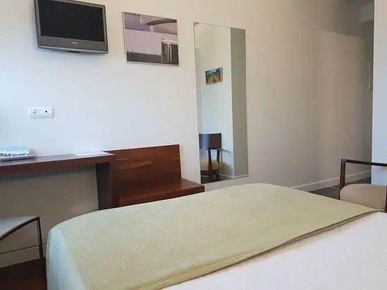 Tek Büyük Yataklı Oda