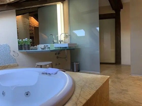 Deluxe Stüdyo Süit