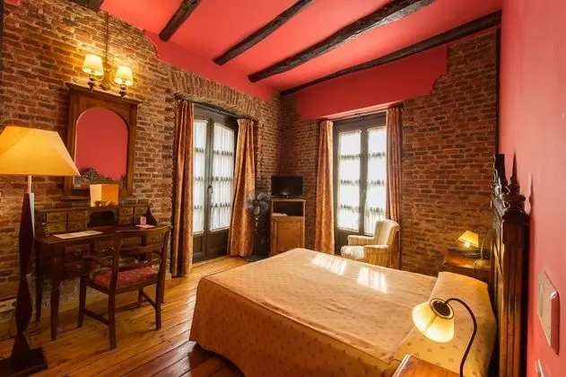 Tek Büyük veya İki Ayrı Yataklı Oda