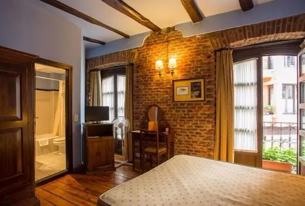 Tek Büyük veya İki Ayrı Yataklı Oda