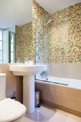 Superior Tek Büyük Yataklı Oda