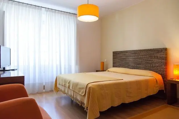 Tek Büyük veya İki Ayrı Yataklı Oda