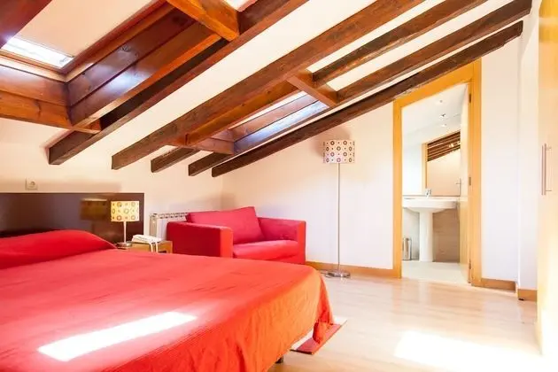 Tek Büyük veya İki Ayrı Yataklı Oda