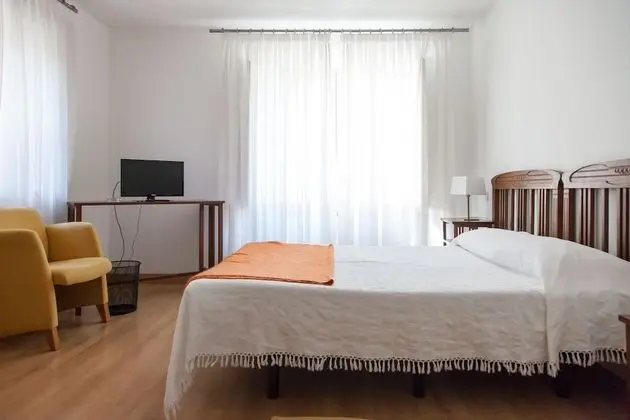 Tek Büyük veya İki Ayrı Yataklı Oda