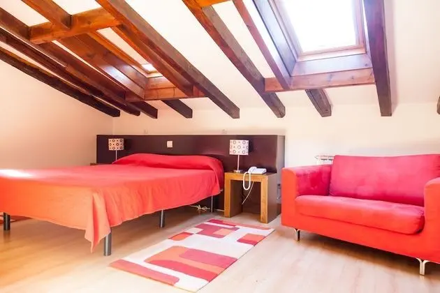 Tek Büyük veya İki Ayrı Yataklı Oda