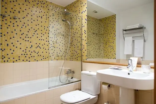 Tek Büyük veya İki Ayrı Yataklı Oda