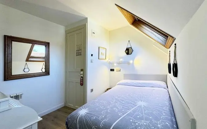 Design Büyük Yataklı Tek Kişilik Oda