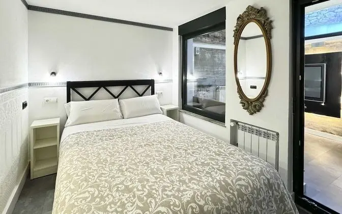 Design Tek Büyük veya İki Ayrı Yataklı Oda