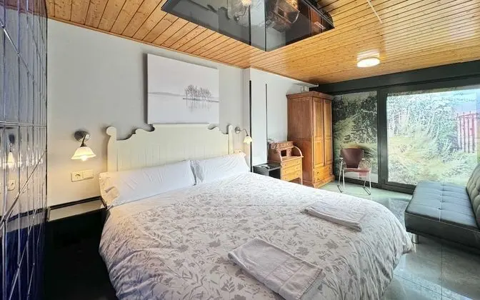 Design Tek Büyük veya İki Ayrı Yataklı Oda