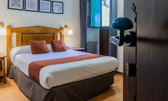 Tek Büyük veya İki Ayrı Yataklı Oda