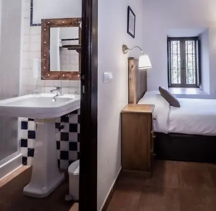 Tek Büyük veya İki Ayrı Yataklı Oda