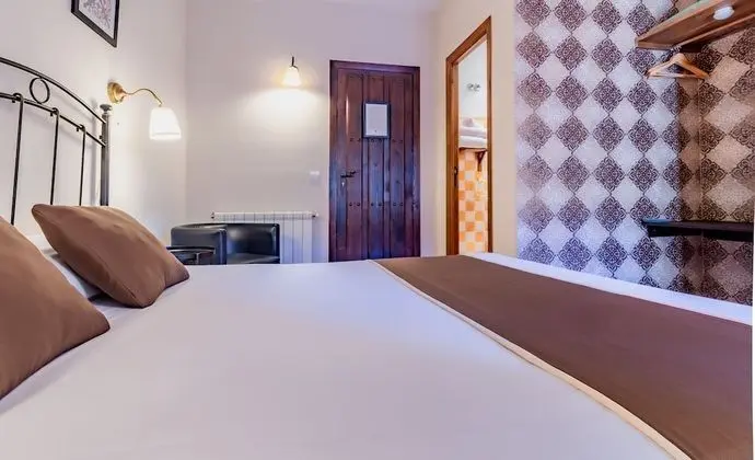 Tek Büyük veya İki Ayrı Yataklı Oda