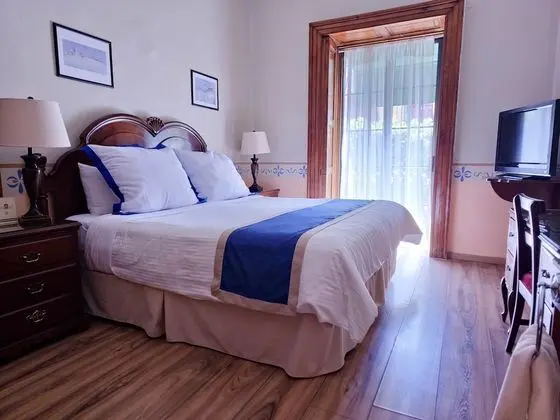 Deluxe Tek Büyük Yataklı Oda, Balkon, Şehir Manzaralı
