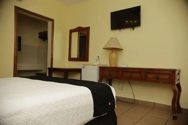 Oda, 1 Büyük (Queen) Boy Yatak