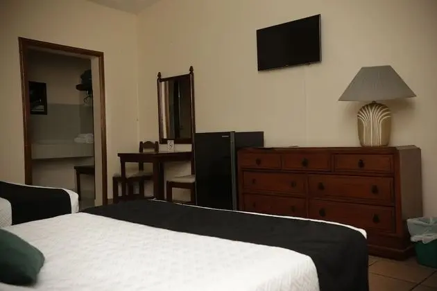 Oda, 2 Çift Kişilik Yatak