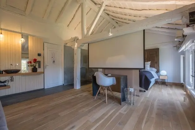 Suite (3 ADULTS + 1 CHILD)