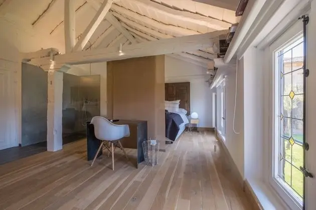 Suite (3 ADULTS + 1 CHILD)