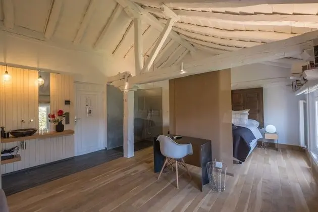 Suite (3 ADULTS + 1 CHILD)