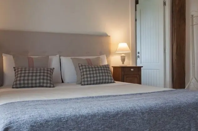 Family Tek Büyük veya İki Ayrı Yataklı Oda, Bağlantılı Odalar