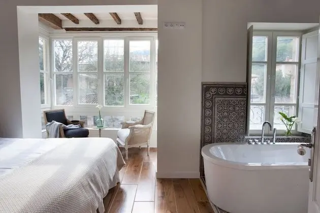 Süit, Bahçe Manzaralı