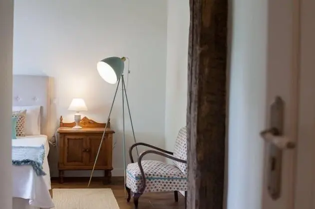 Tek Büyük veya İki Ayrı Yataklı Oda, Bahçe Manzaralı