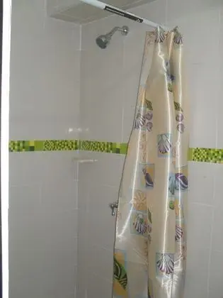 Economy Üç Kişilik Oda, Özel Banyo (Fan)