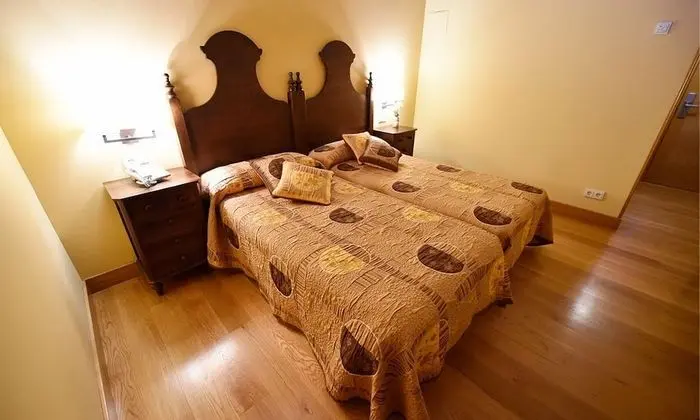 İki Ayrı Yataklı Oda, Banyolu/Duşlu