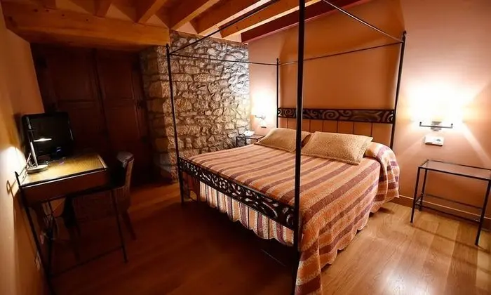 Tek Büyük Yataklı Oda, Banyolu/Duşlu