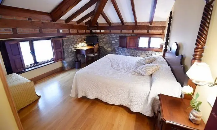 Tek Büyük Yataklı Oda, Banyolu/Duşlu