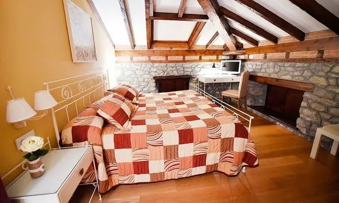 Tek Büyük Yataklı Oda, Banyolu/Duşlu