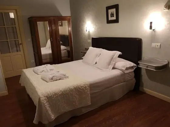 Tek Büyük Yataklı Oda