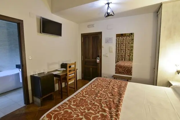 Luxury Tek Büyük Yataklı Oda, Banyolu/Duşlu (22)
