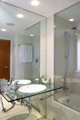 Standard Büyük Yataklı Tek Kişilik Oda