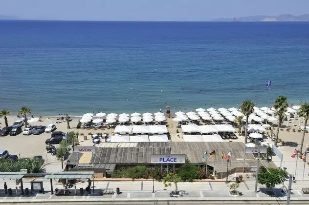 Tek Büyük Yataklı Oda, 1 Çift Kişilik Yatak, Deniz Manzaralı (Panoramic)