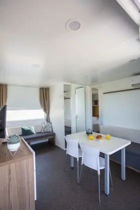 Basic Karavan, 2 Yatak Odası, Engellilere Uygun, Bahçe Manzaralı