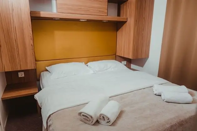 Basic Karavan, 3 Yatak Odası, Engellilere Uygun, Resort Manzaralı